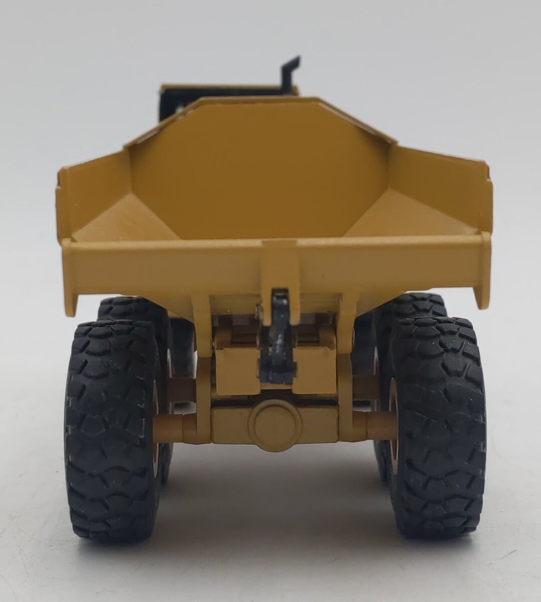 NZG 413 1:50 Caterpillar D250E Articulated Truck EX/Box