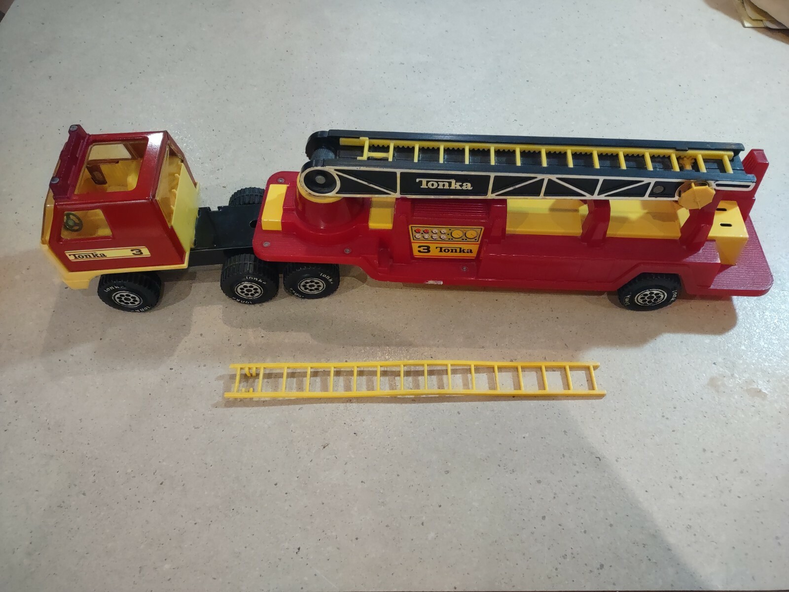 1978 Mini Tonka Hook and Ladder Tillered Fire Truck