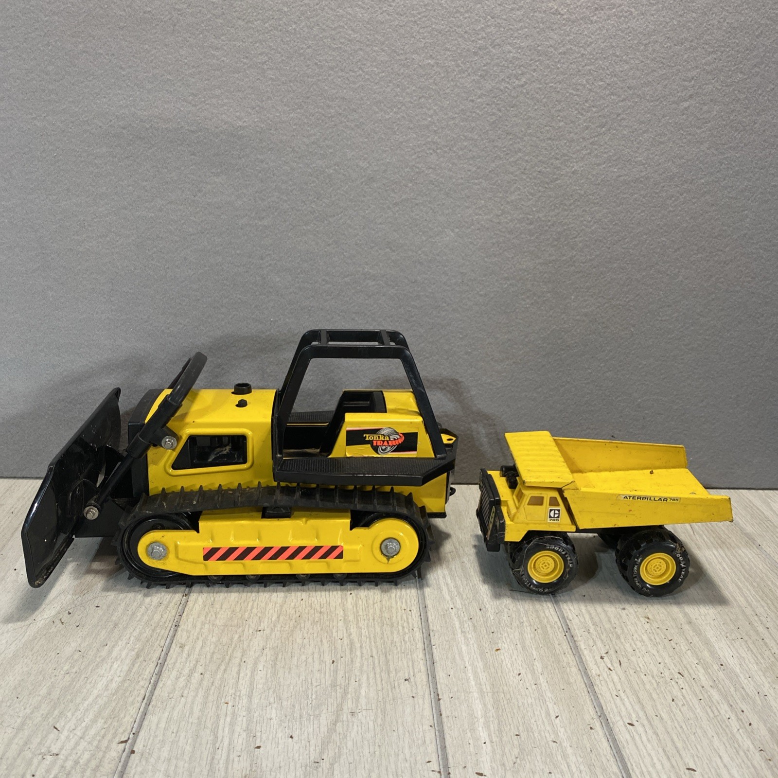 Vintage Tonka Trax Bulldozer Pressed Steel Yellow/Black & Caterpillar 785