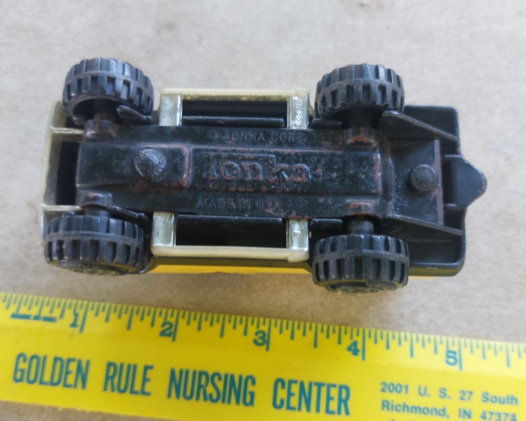 Tonka Vintage 1978 Yellow Diecast Van Toy Model Collectible 4 in.
