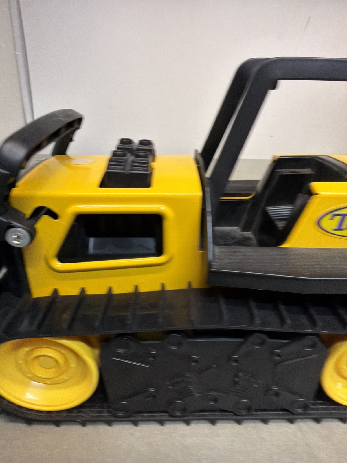 Hasbro 2012 Tonka Yellow Plastic Bulldozer M-7461 Hasbro Funrise #92961