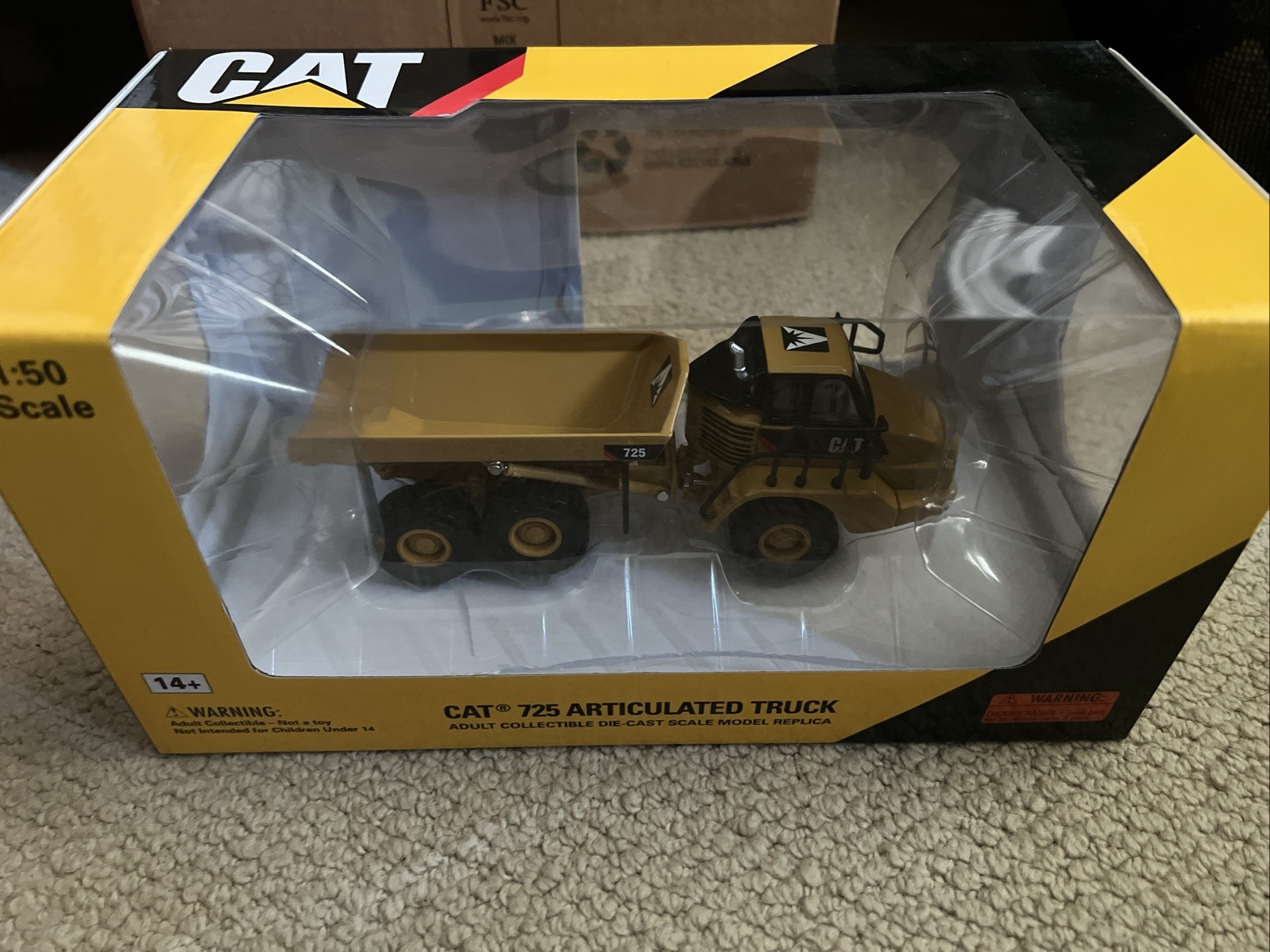 Norscot 1:50 Scale Cat 725 Articulated Truck Diecast Model New 2012