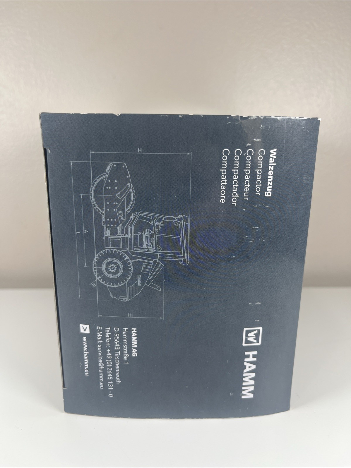 Hamm H7i Padded Roller Compactor with Cab – NZG 1:50 Scale Model C30
