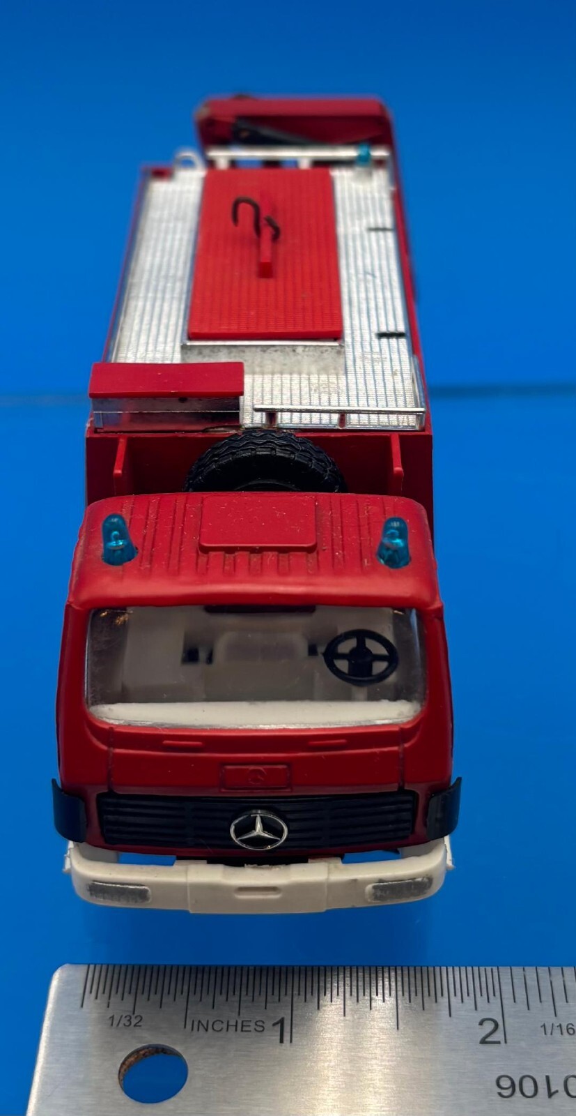 Conrad 3090 Mercedes Rosenbauer Fire Truck Engine Collector Toy 1/50 Germany FD