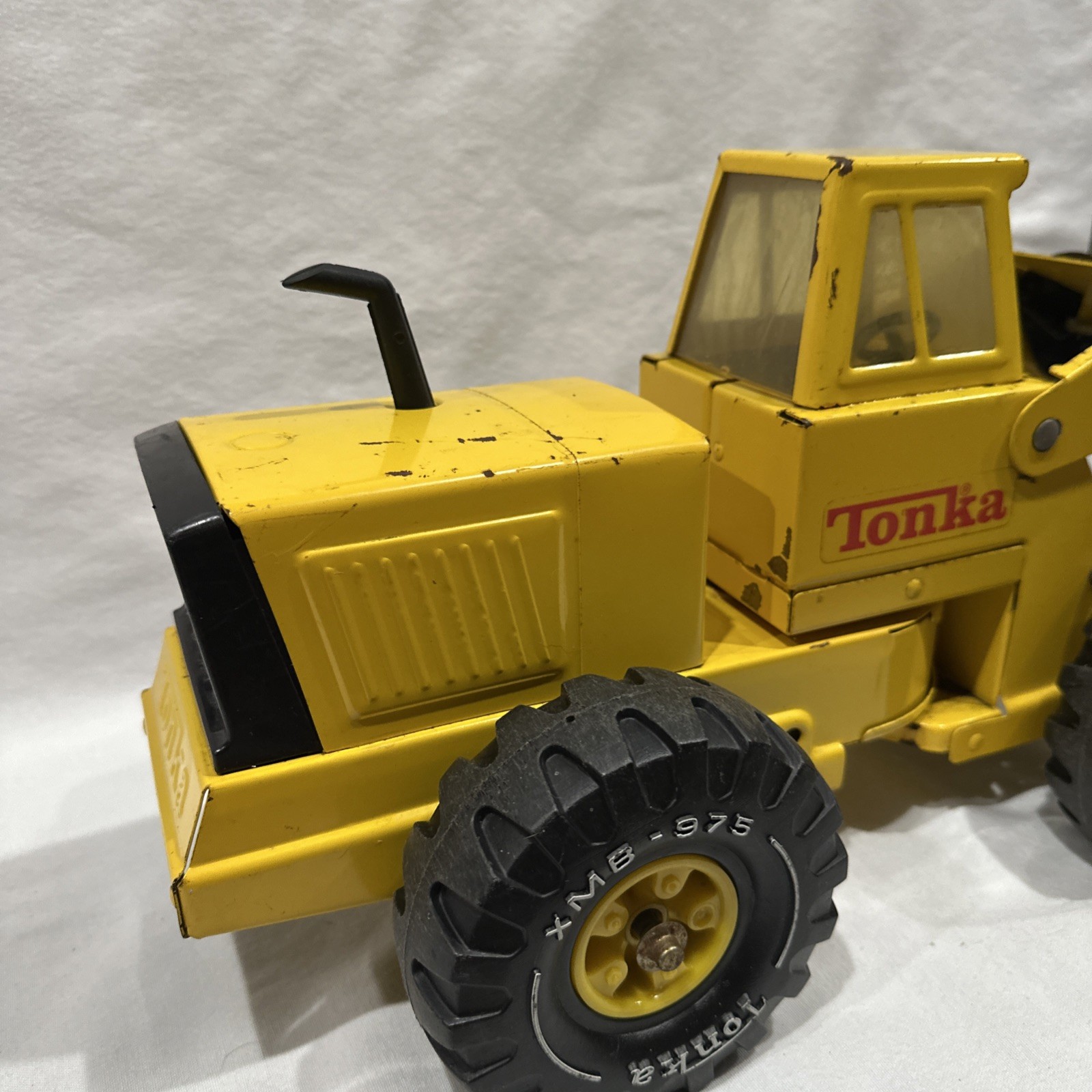 Vintage 1970’s -80’s Tonka Pressed Steel Front Loader XMB-975