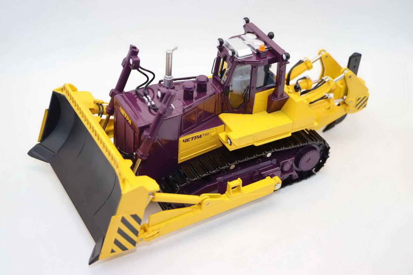 1/43 Scale RUSSIAN CHETRA T40 T-40 BULLDOZER Diecast Model Collection