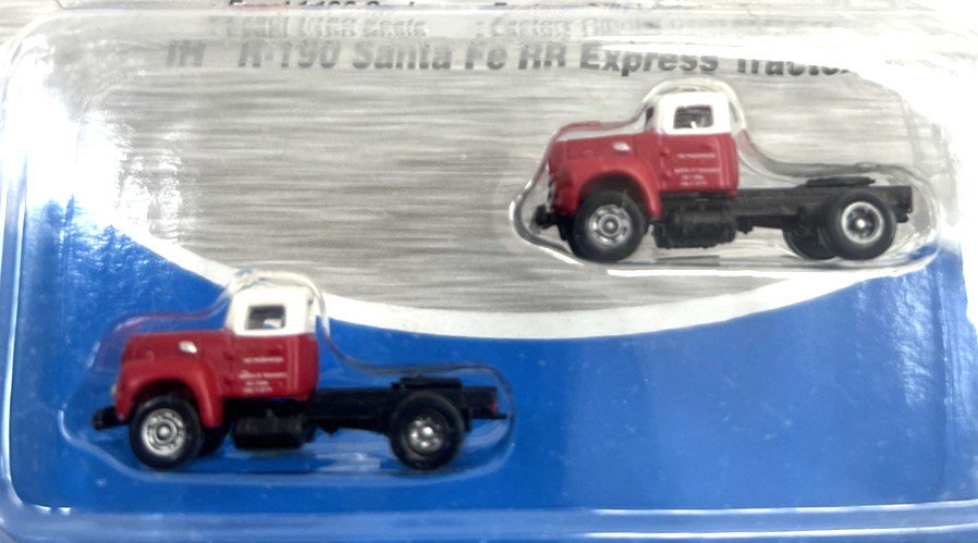 Classic Metal Works Mini N Scale #51119 IH R-190 Santa Fe RR Express Tractor NIP