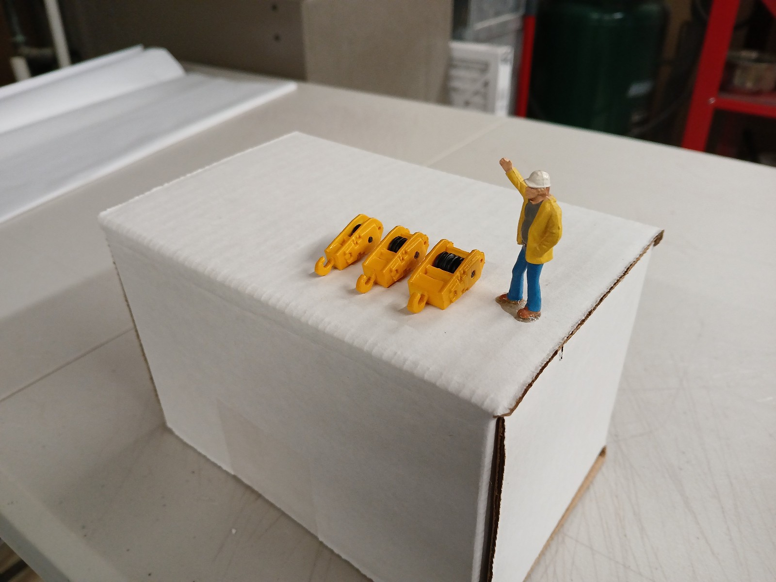 3D Hook Block Set w/ Working Rolling Pulleys. Authentic Liebherr Yellow. 1/50th