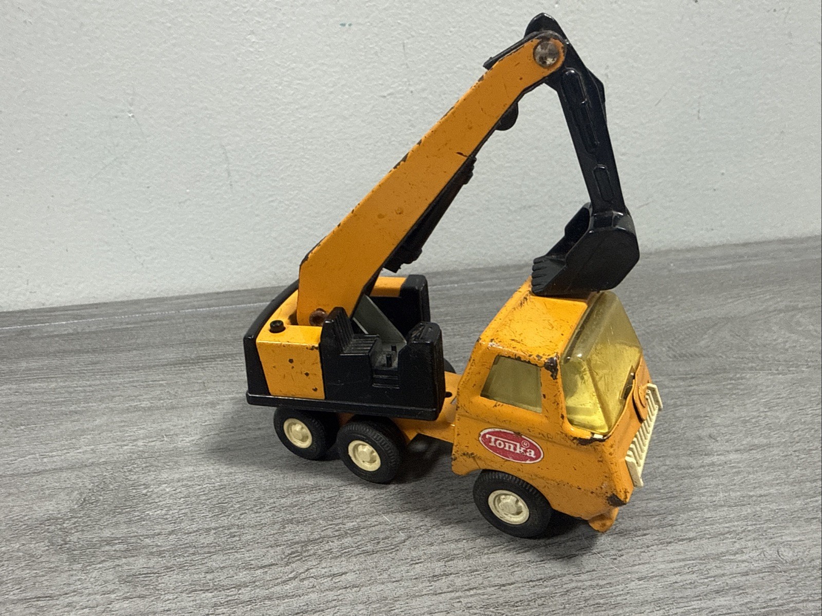 Vintage 1970s Tonka 55010 Toy Metal Excavator Backhoe 5.75&Prime; Antique Truck