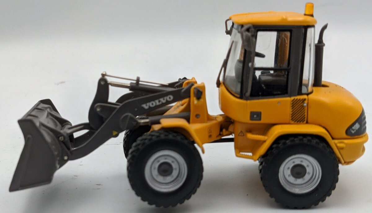 Motorart 10265 1:50 Volvo L35B Wheel Loader LN