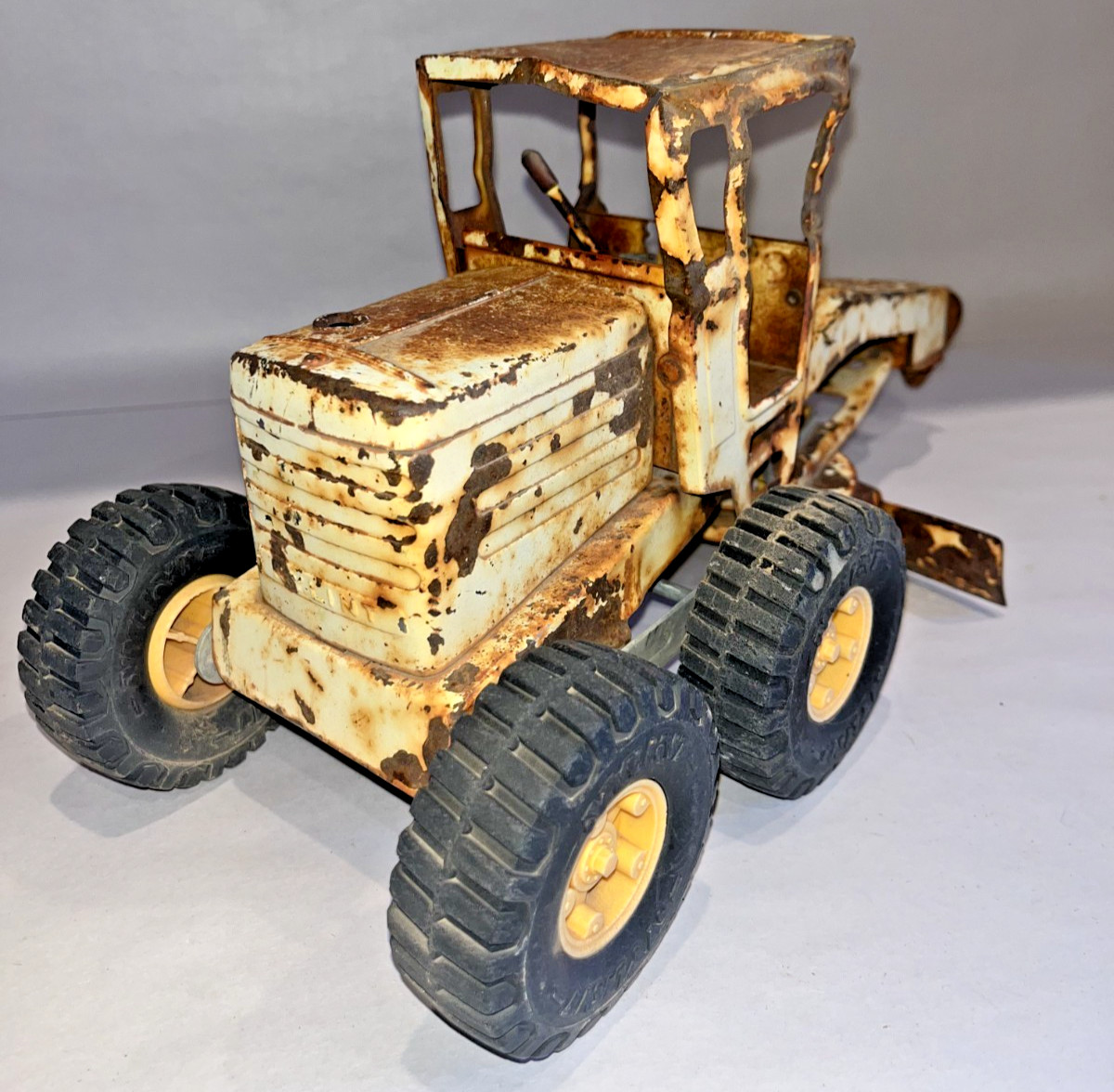 Fire Damaged 1960s Tonka Pressed Steel Road Grader W/ Positionable Grading Blade