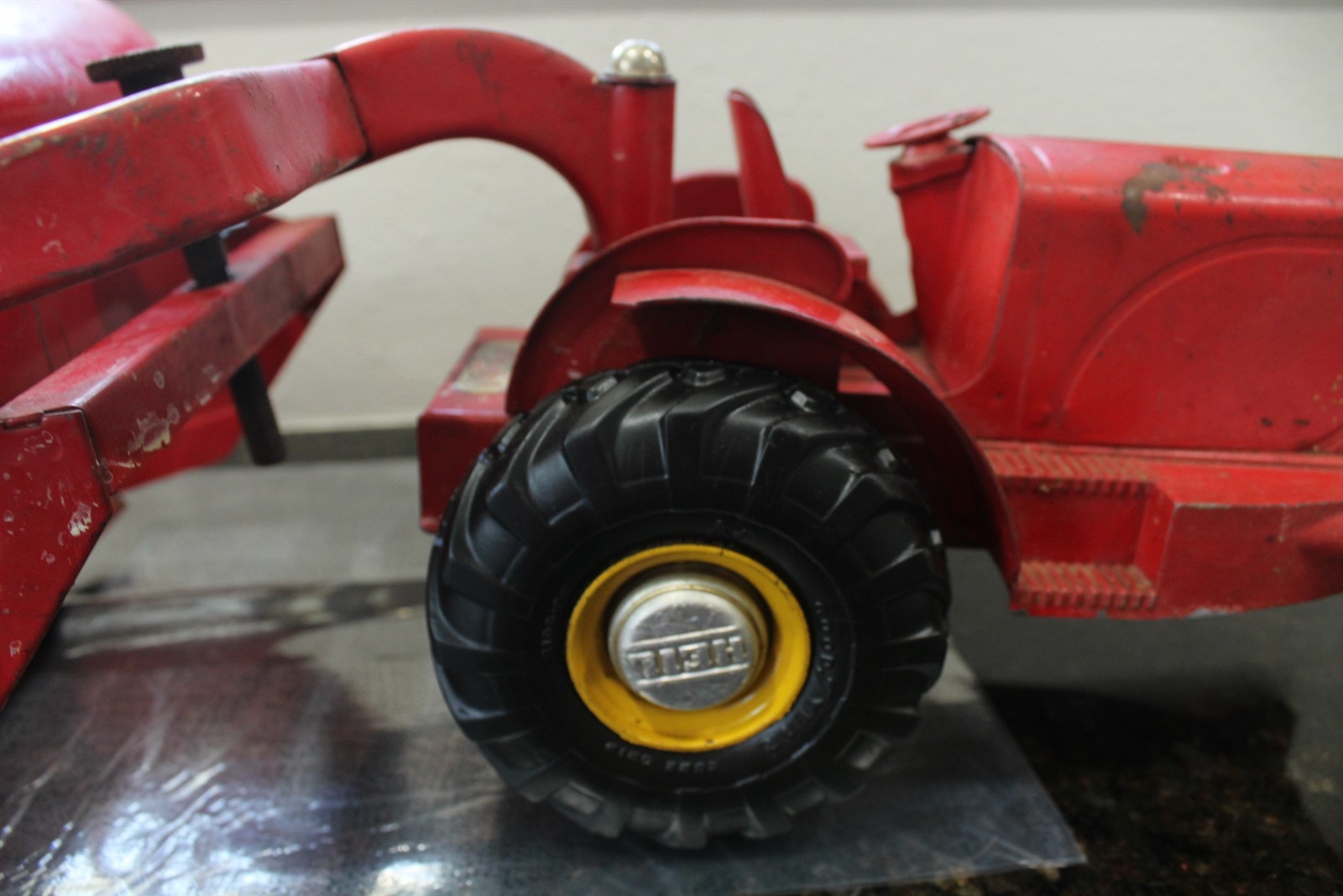 Vintage Toy Earth Mover Red 29&Prime; Long Ca. 1950&rsquo;s by Model Toys Doepke Heiliner
