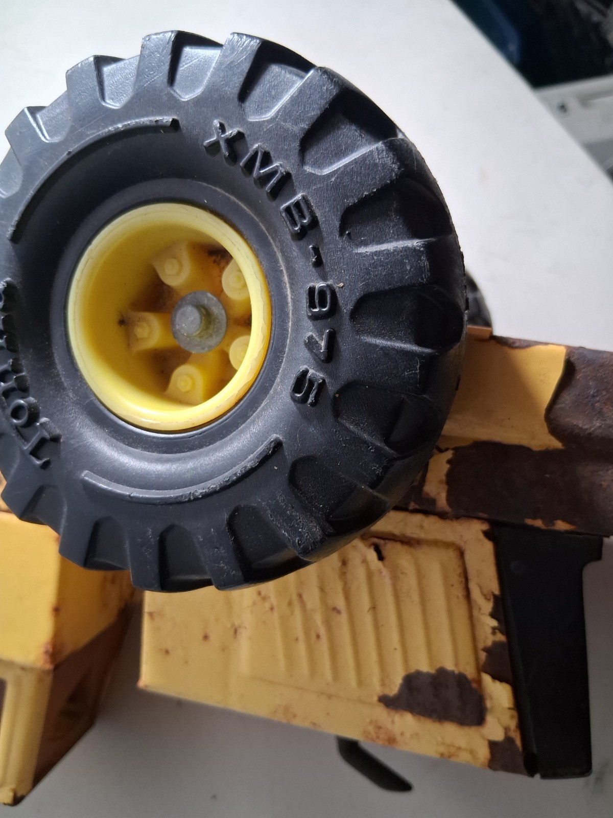 Vintage Tonka Pressed Steel Loader – Fixer Upper / Restoration Project – As Is