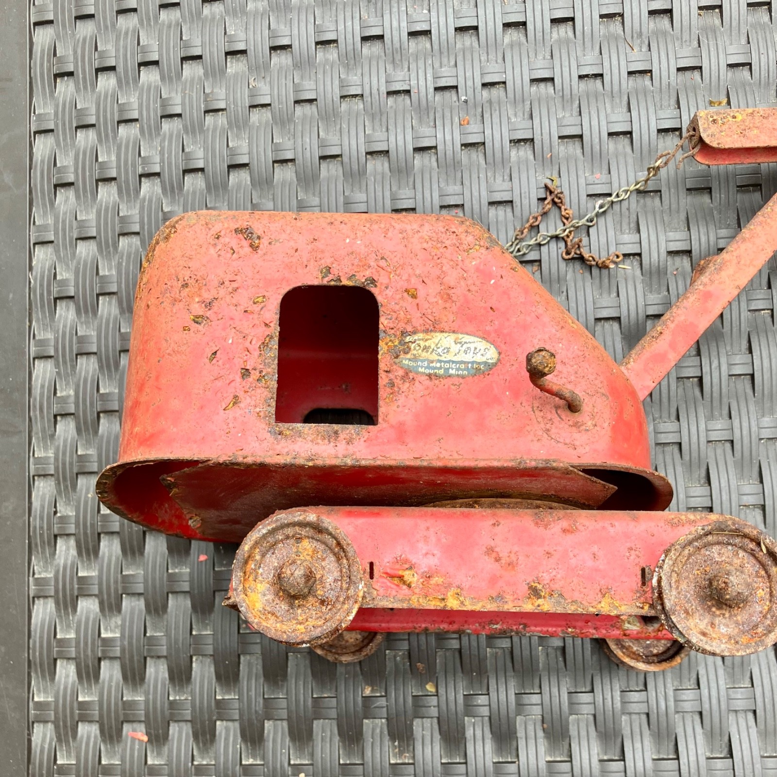 Vintage 1960&rsquo;s Tonka Toy Red Metal Excavator