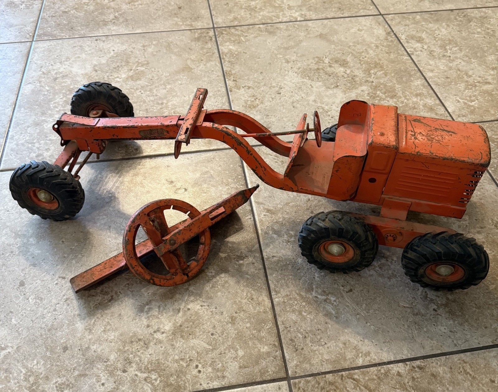 Vintage 1950&rsquo;s Doepke Model Toys Adams Road Grader Diesel Motor Orange Steel