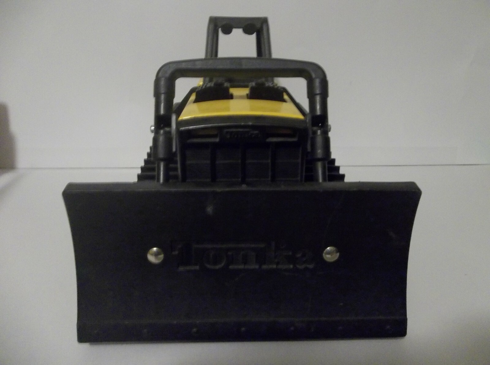 Tonka Bulldozer M-7461 Metal and Plastic Hasbro 1999