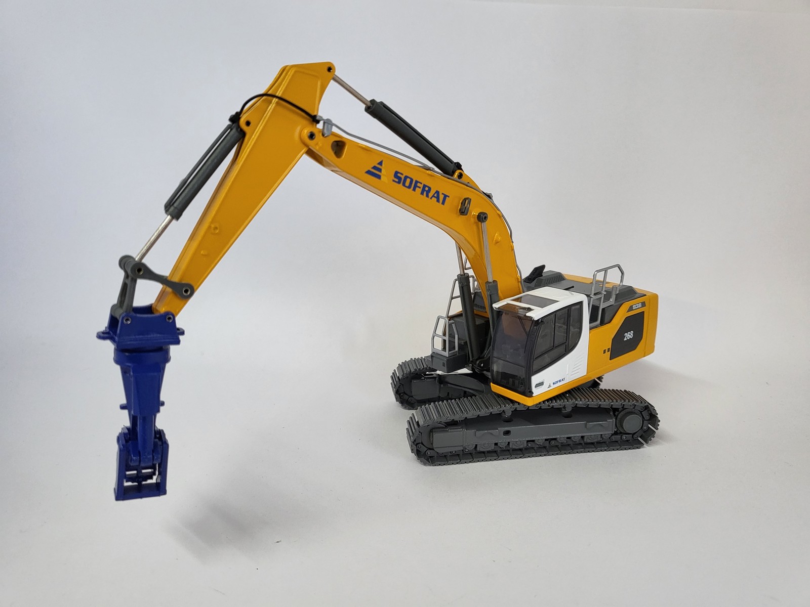 CONRAD – LIEBHERR R938 V SOFRAT Excavator – Limited and Numbered Edition of 3…