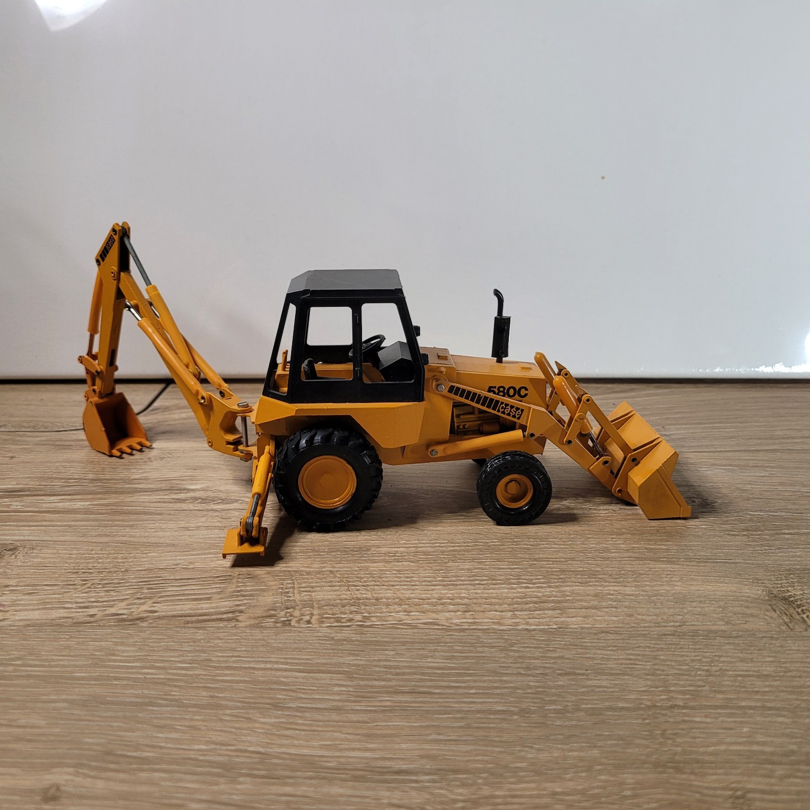 VTG Case 580C Construction King Front Loader Backhoe 1:35 Scale W. Germany