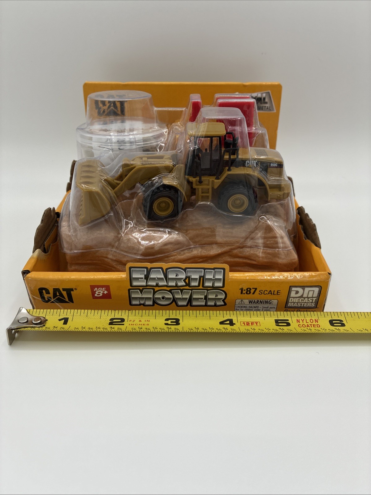 CAT Diecast Masters 1/87(HO) CAT 950G Wheel Loader with Construction Accessories