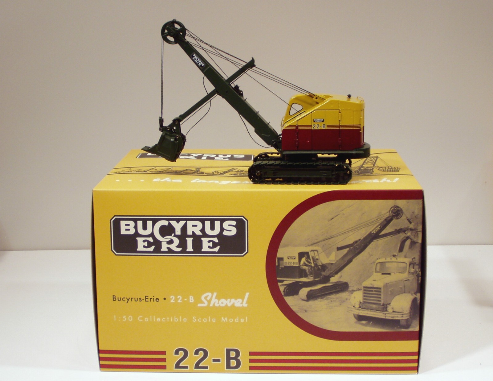 Bucyrus Erie 22B Cable Shovel – 1/50 – EMD #T001 – Metal Tracks