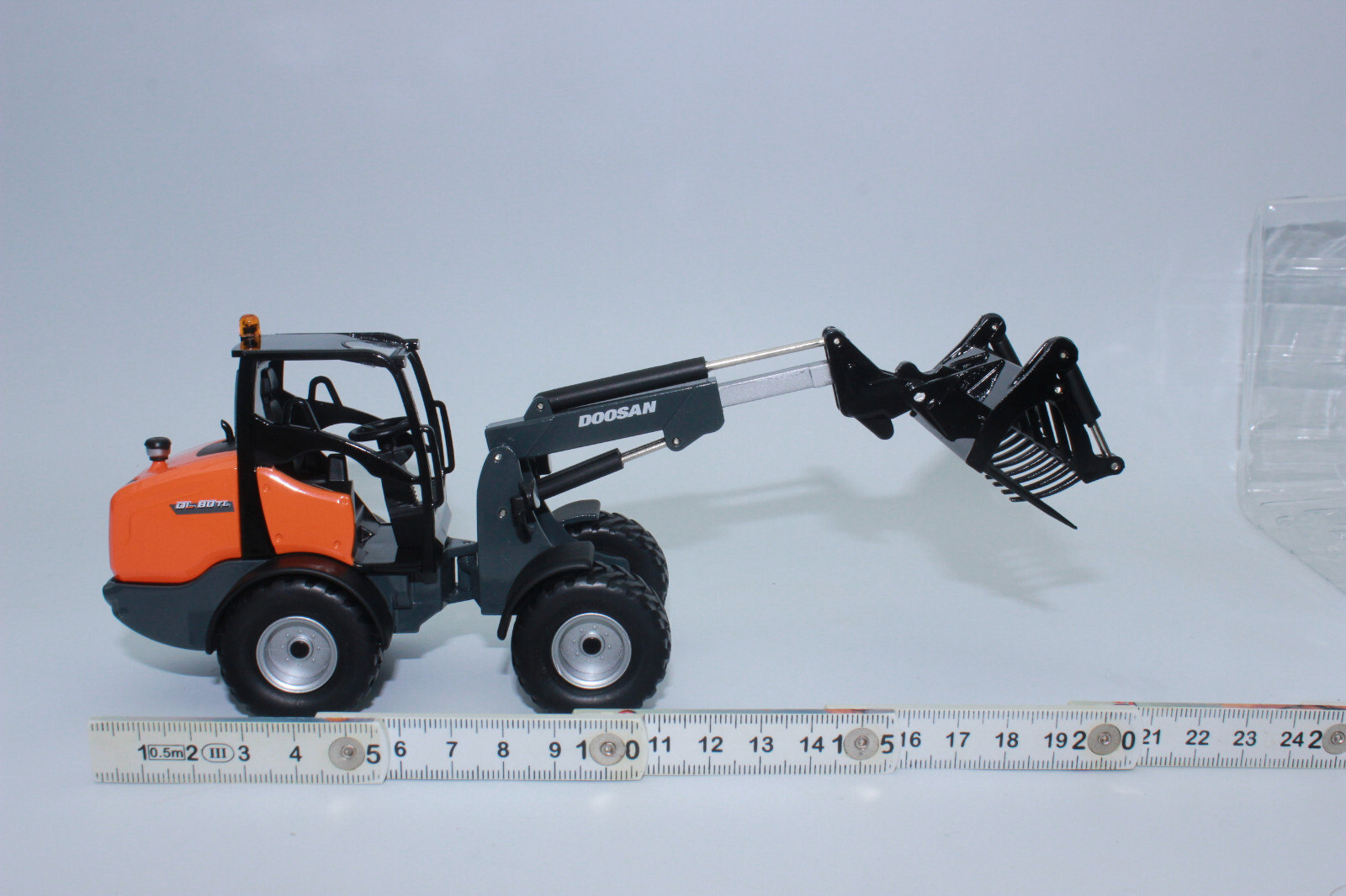 Sale IMC Doosan DL 80 Telehandler Tele + Bale Fork 1:3 2 New Boxed Wheel Loader