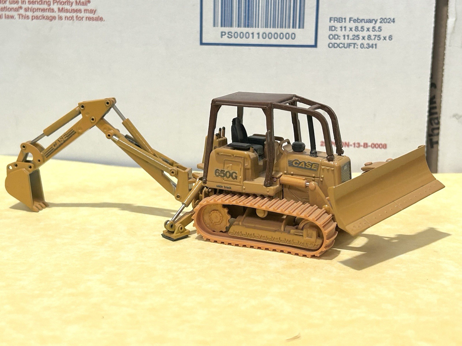 ERTL 1/50 Scale Custom Case « 650G » Wide Track-Angle Dozer w/Backhoe Attachment!
