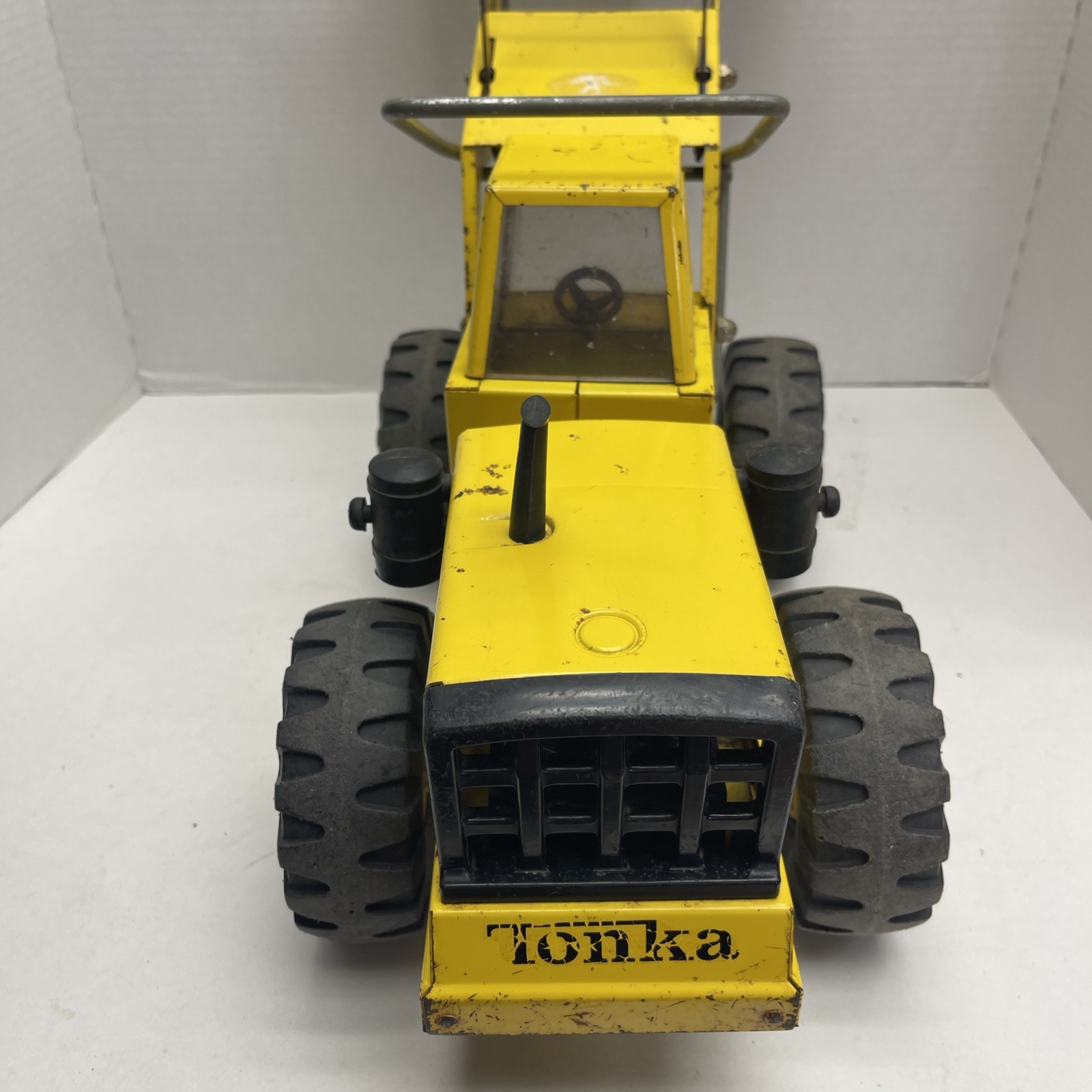 1967 Mighty Tonka Loader (1909) COMPLETE and WORKS NOT BAD!!!