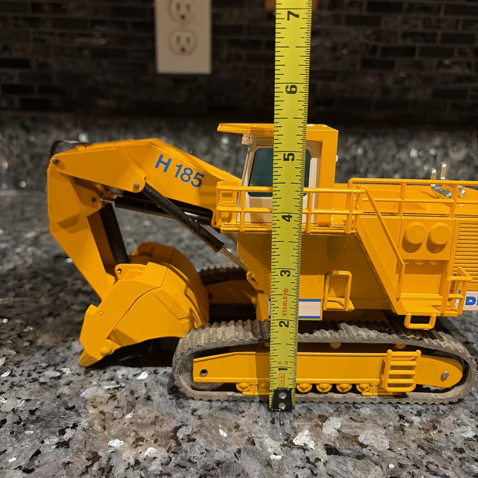 Vintage NZG 1/50 Scale Die-Cast Demag H185 Crawler Excavator #241