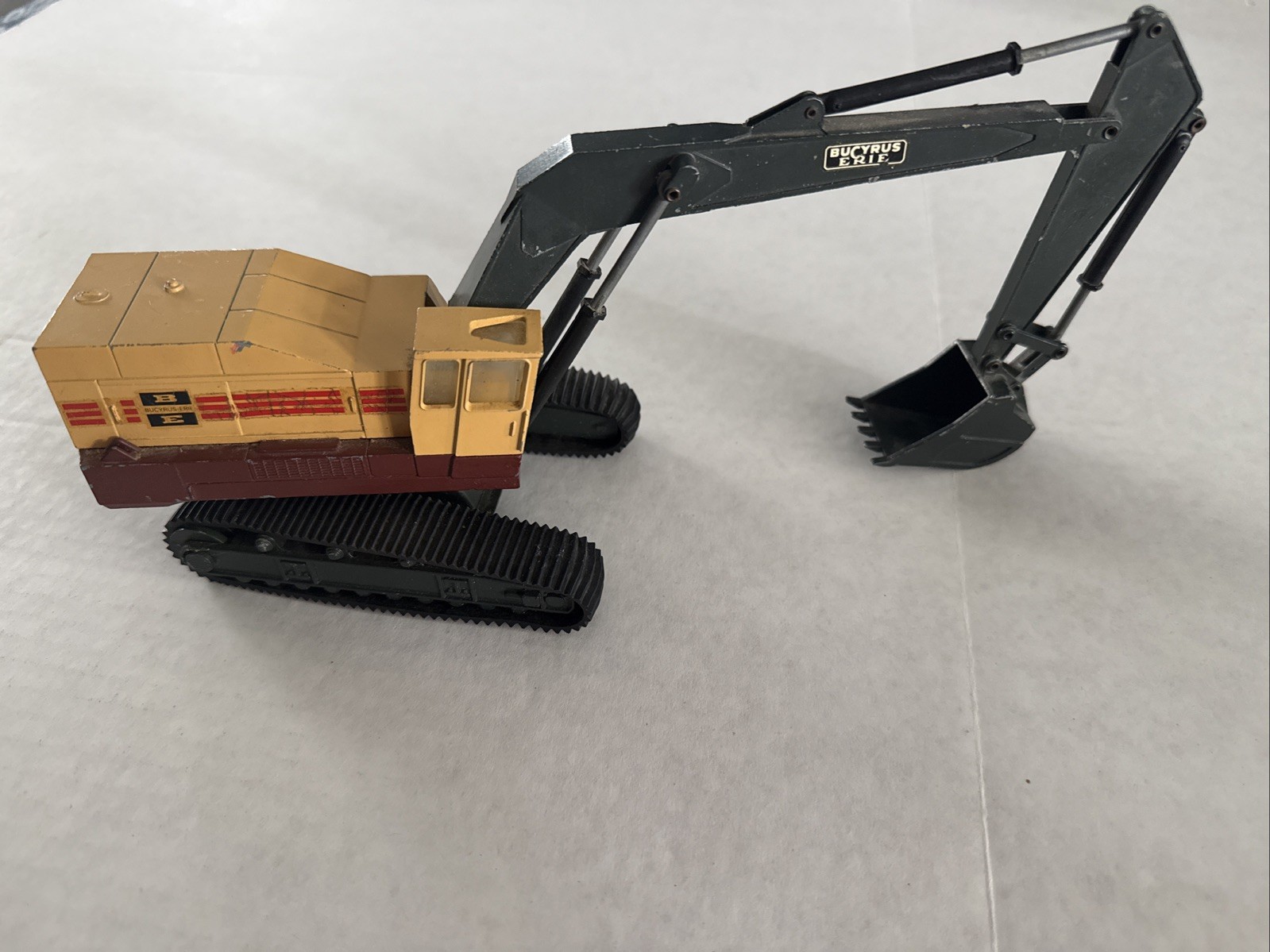 Vintage NZG Modelle Bucyrus Erie 40-H Excavator 1:50 Scale Die Cast No. 139