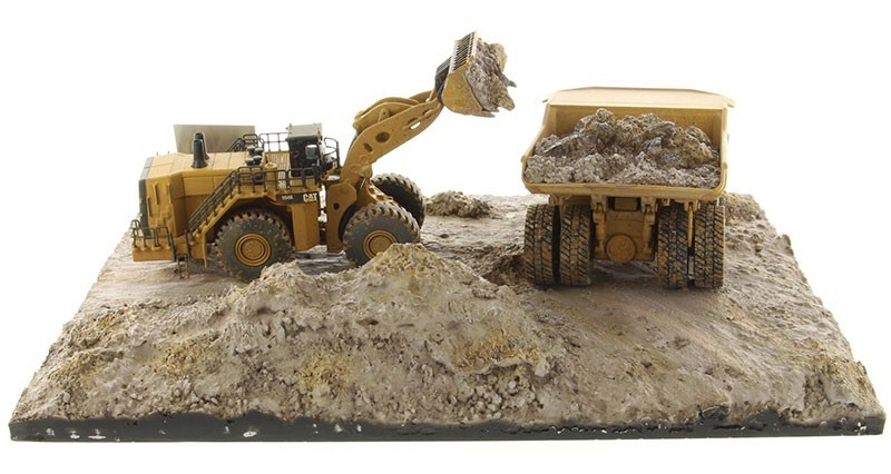 1:125 Scale Weathered 994K Wheel Loader &CAT 797 Mining Truck | Weathered Series
