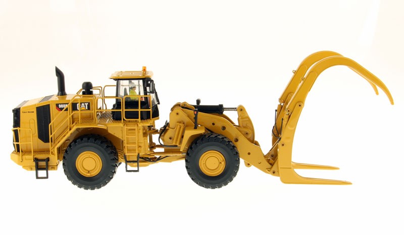 DIECAST MASTERS – CATERPILLAR 988K Wheel Log Clamp Accompanied with a…