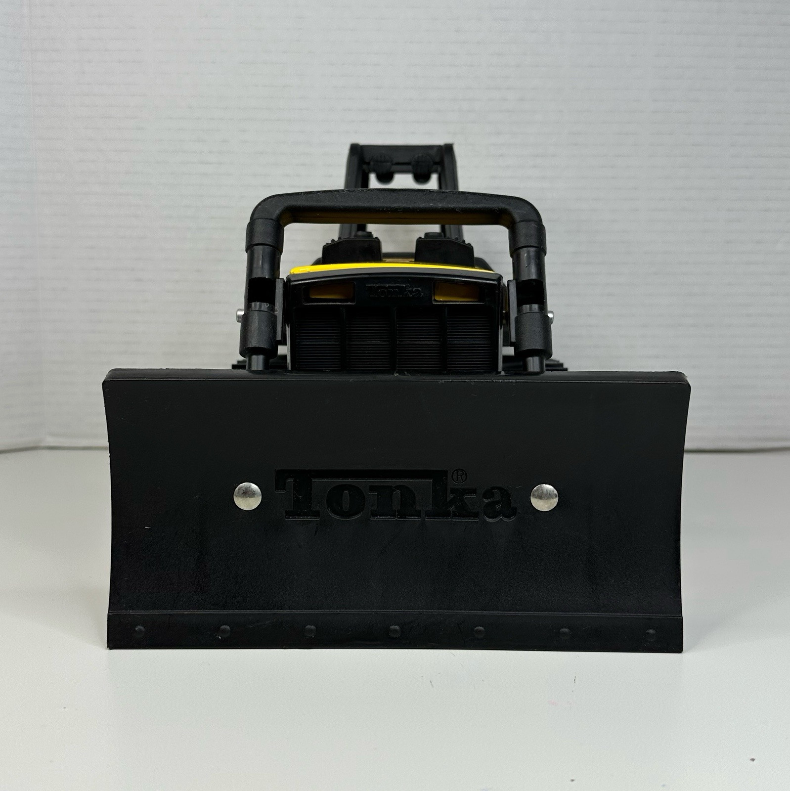Vintage Tonka Bulldozer M-7461 1999 Hasbro Steel Classics -1231 Steel,Plastic