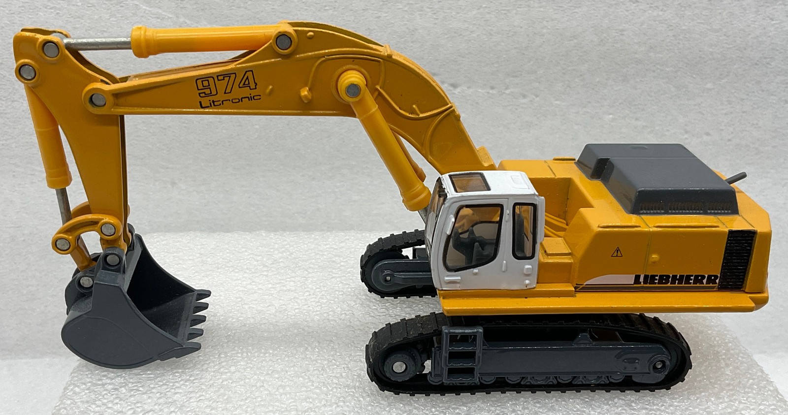 Siku 1874 Liebherr 974 Litronic Hydraulic Excavator die-cast 1:87 scale