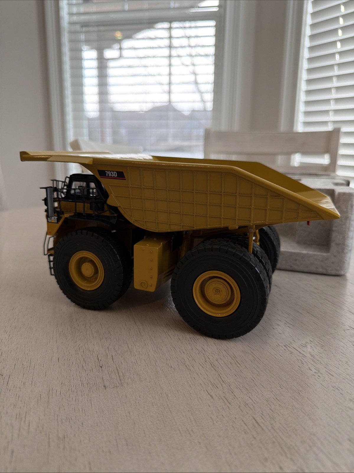 Caterpillar Cat 793D Off Highway Truck 1:50 Norscot