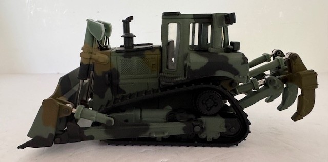 1:50 Caterpillar D8R Series II Camouflage Military Dozer 55110 By Norscot