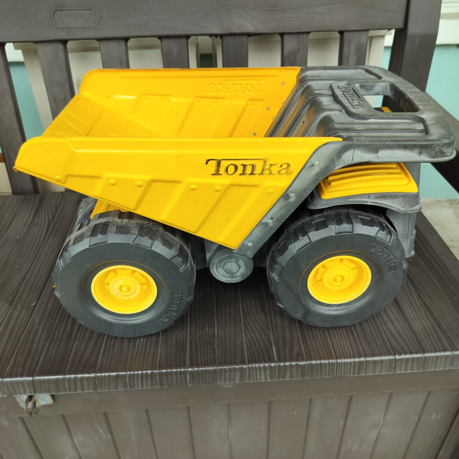 2012 Tonka Huge Steel Heavy Duty Toughest Mighty Dump Truck 90667 19&Prime;x11&Prime; Hasbro