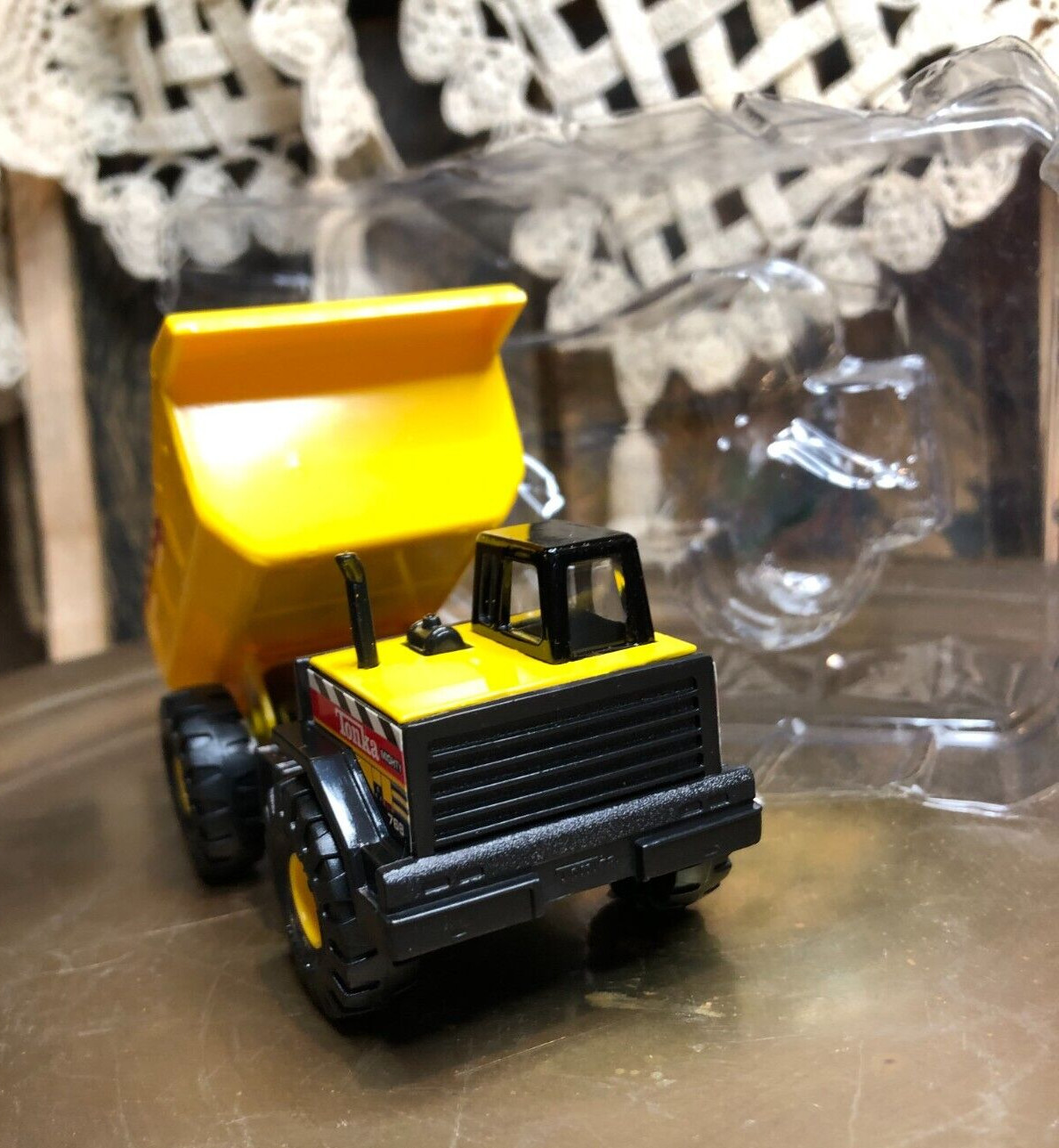 Vintage Maisto Tonka Dump Truck Mining 768 4&Prime; length 1998 Steel Body NO BOX *C2
