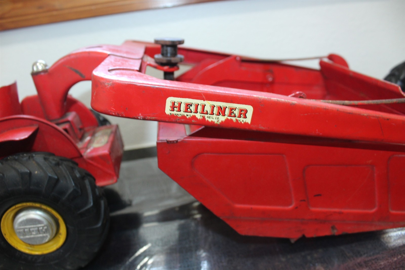 Vintage Toy Earth Mover Red 29&Prime; Long Ca. 1950&rsquo;s by Model Toys Doepke Heiliner