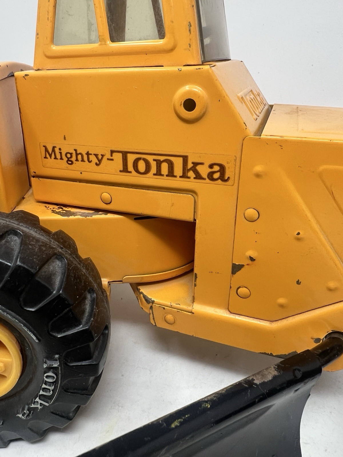 Vintage 1970s Pressed Steel Mighty Tonka Road Grader #3945 XMB 975 Works Well