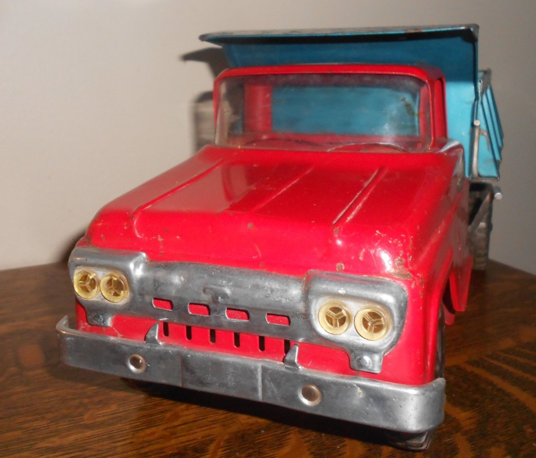 Vintage 1960 »s Tonka Pressed Steel Dump Truck Red And Blue
