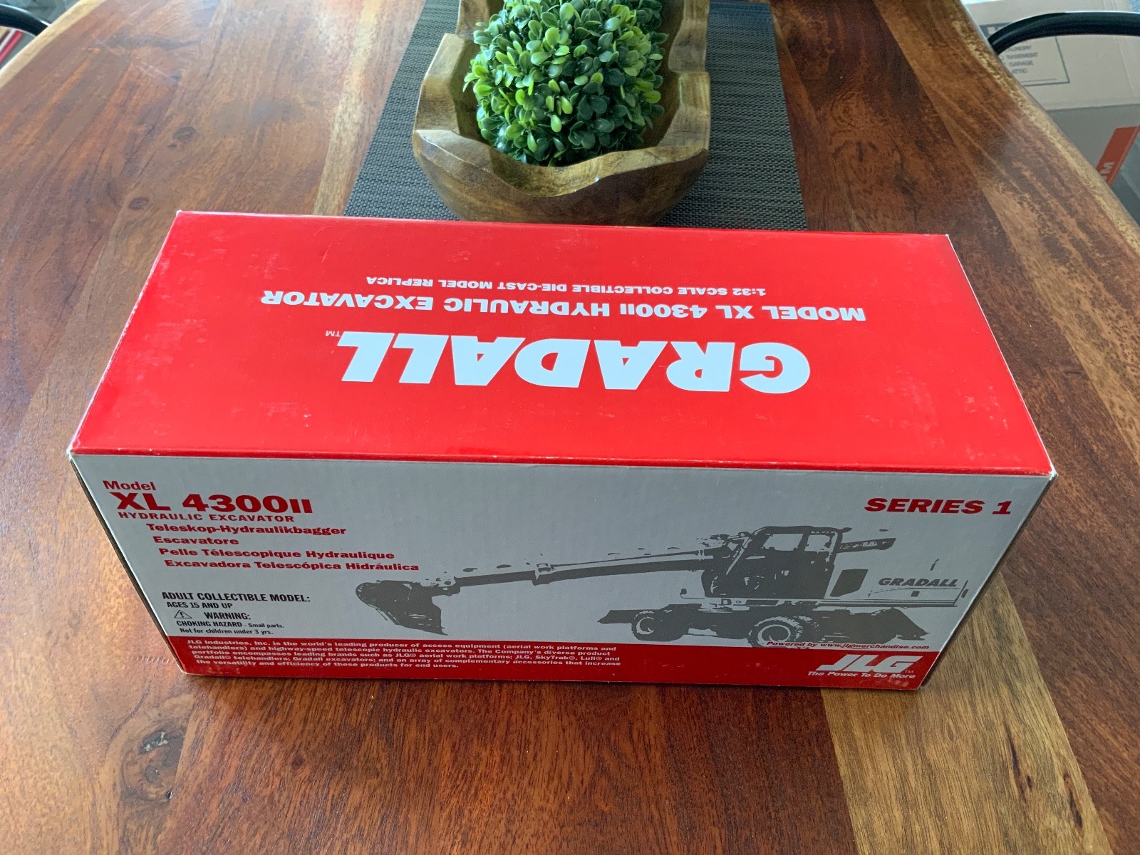 Gradall XL 4300ll Hydraulic Excavator 1:32 Series 1 RARE NEW