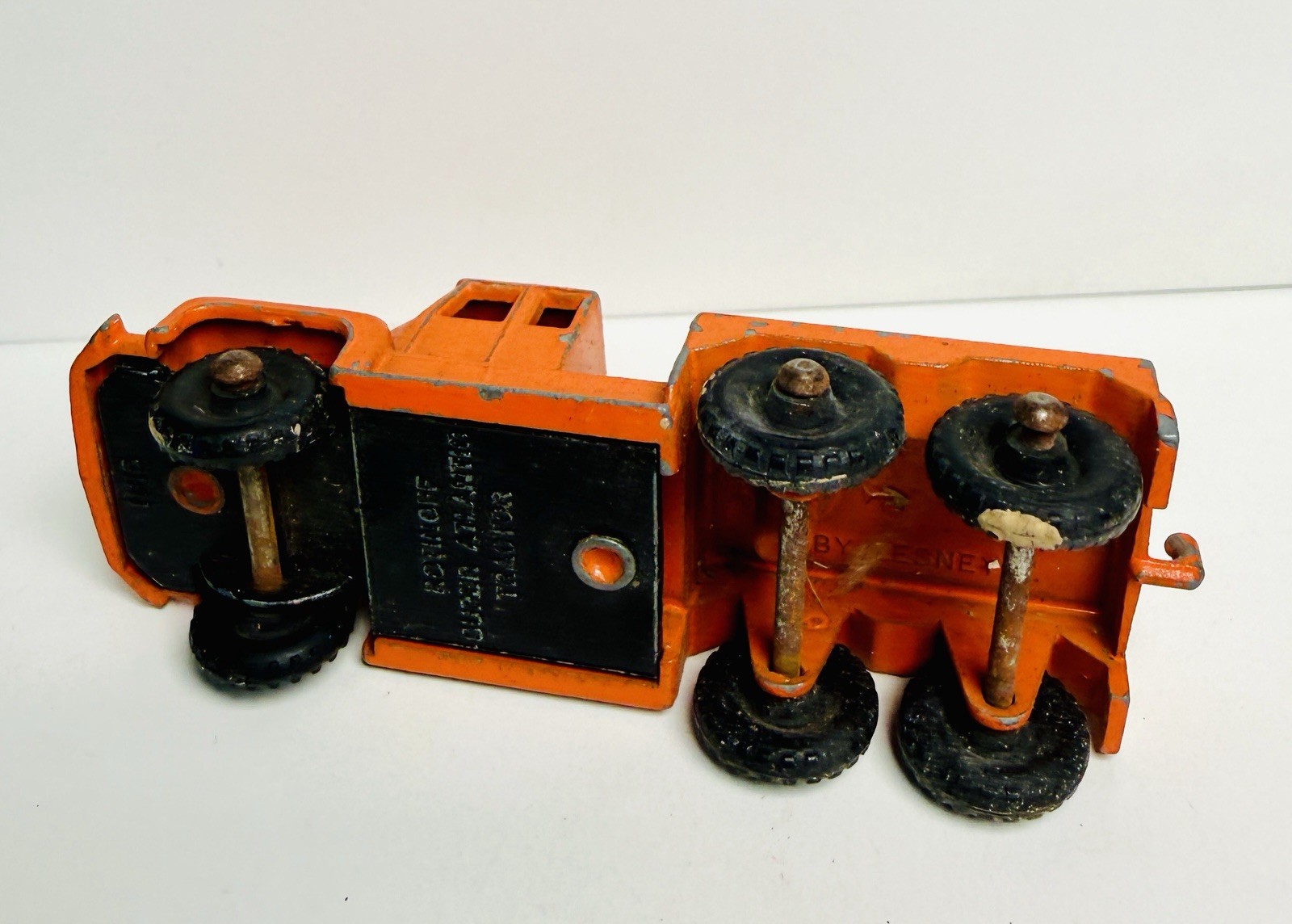 Vintage 1959 Matchbox Lesney No. 15 Rotinoff Super Atlantic Tractor Orange Semi