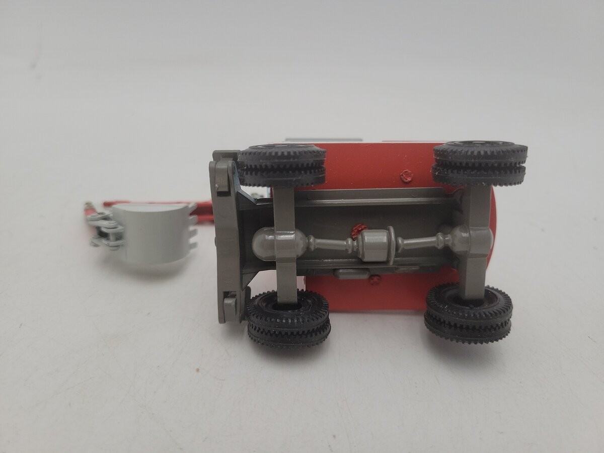 NZG 162 1:50 Scale O & K Red MH4 Mobile Wheel Excavator Die Cast Model NIB