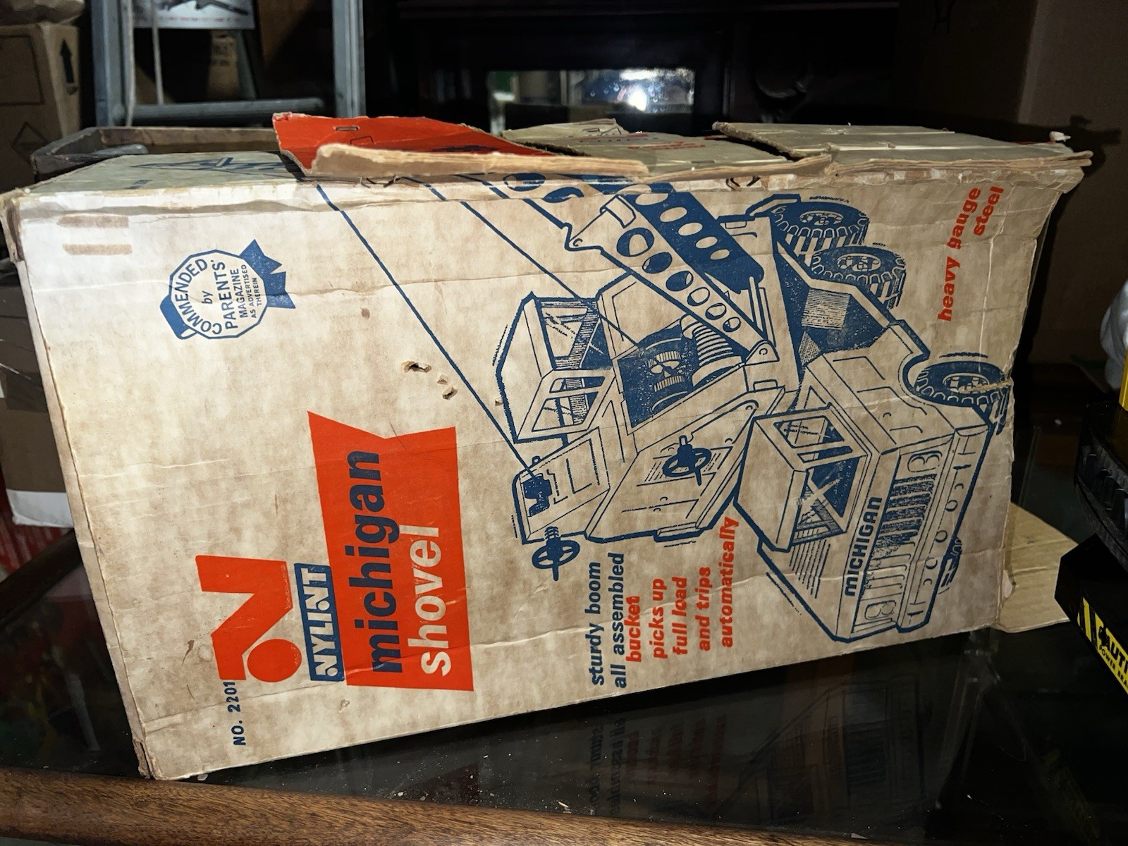 vintage 1968/70 Nylint Michigan Shovel Crane #2201 w orig box & magnet 18” L