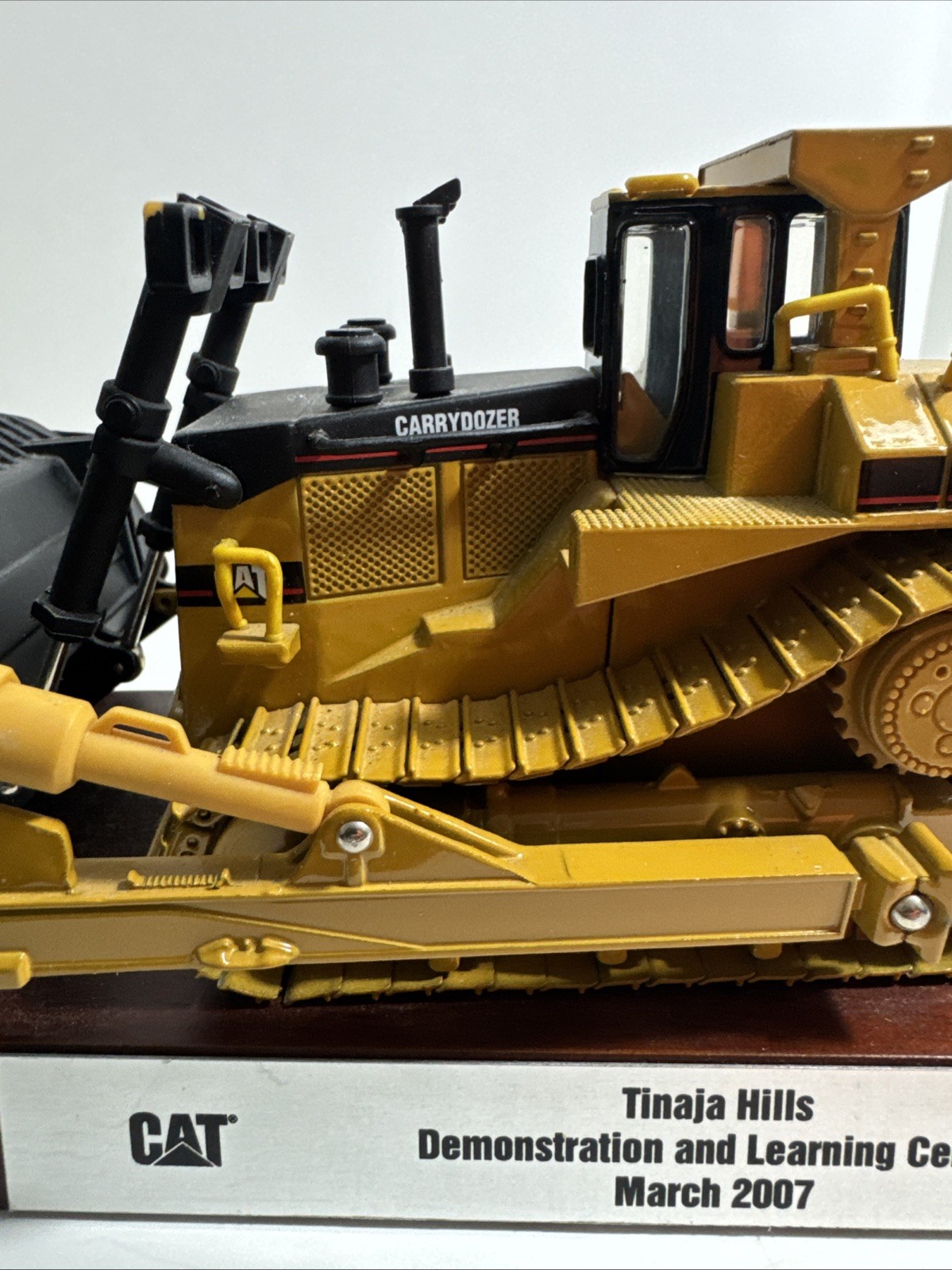 CAT D11R Carrydozer Die Cast Model On Display Stand Caterpillar Dozer
