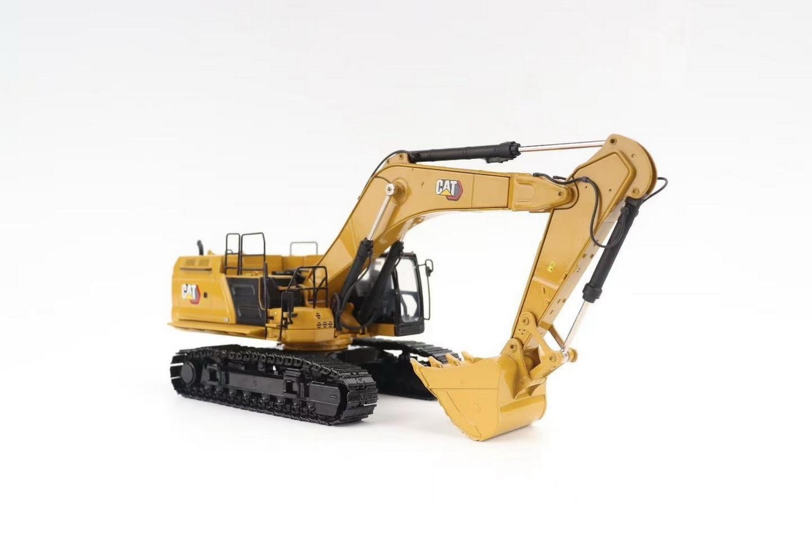 DM 1/50 Scale Cat 374 Next Generation Excavator Diecast Model Collection 85793