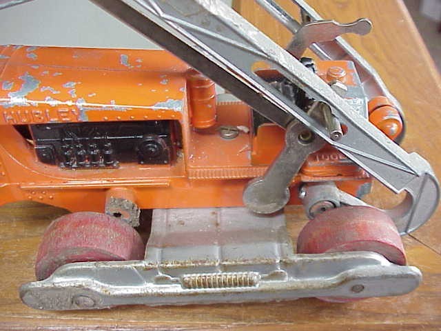 Vintage Hubley #505 Frontend Loader Diesel Bulldozer w/ Wooden Wheels