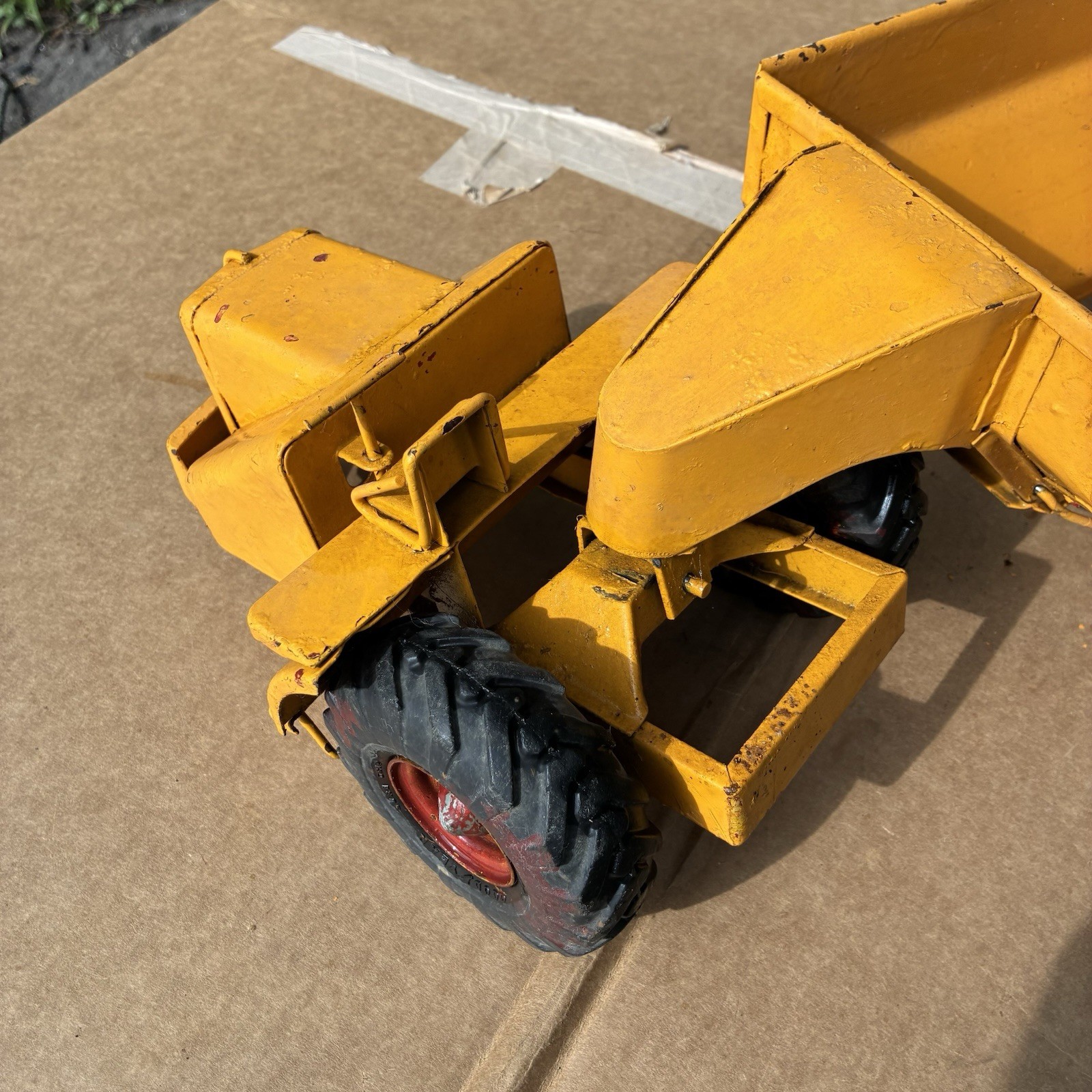 DUMP BOTTOM EARTH MOVER STEEL TOY VINTAGE