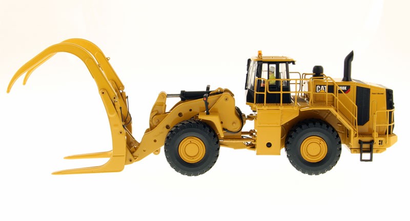 DIECAST MASTERS – CATERPILLAR 988K Wheel Log Clamp Accompanied with a…