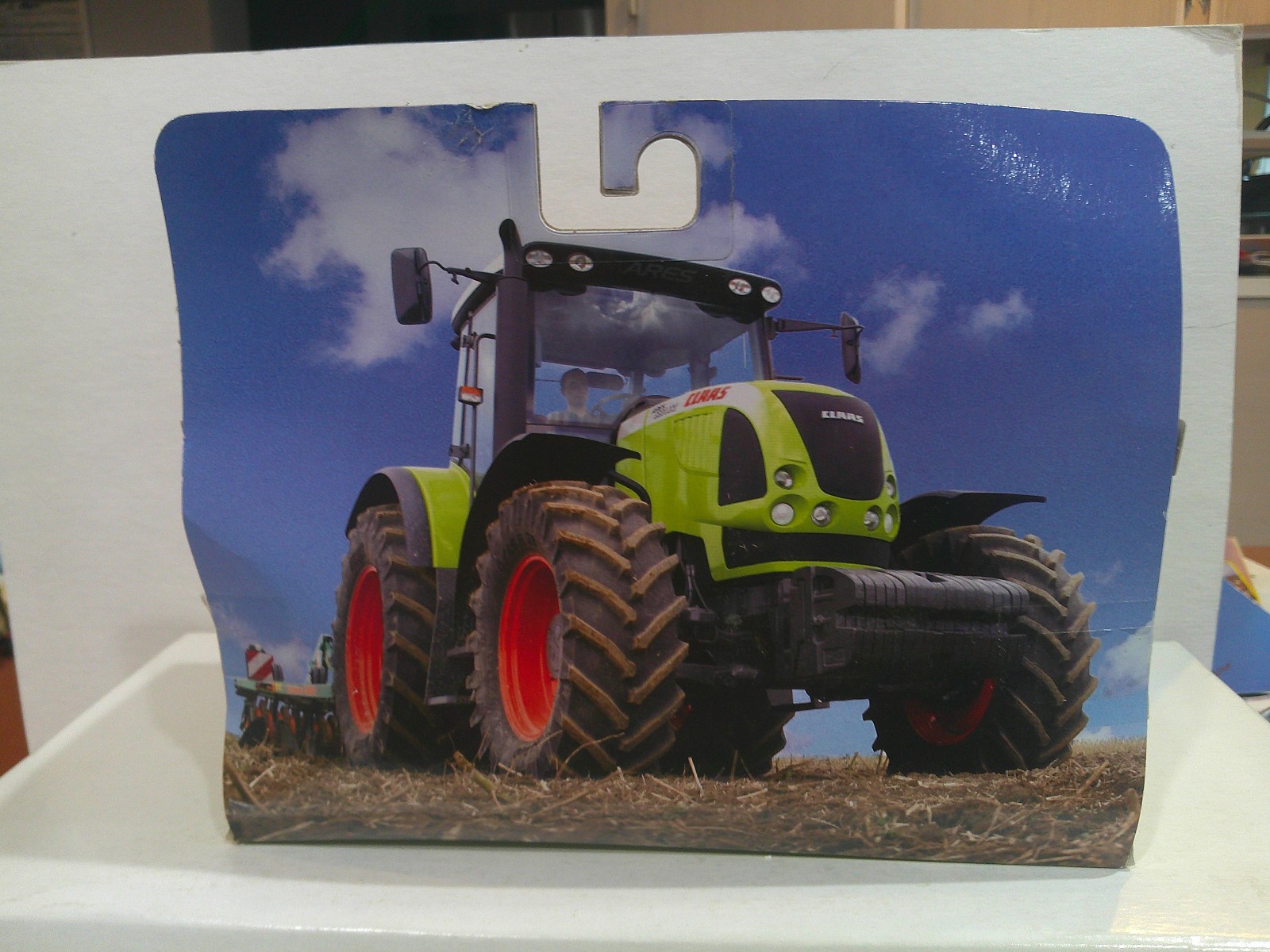 Norscot Claas Ares 657 ATZ Tractor 1:87 Scale Light Green VG Fair Box